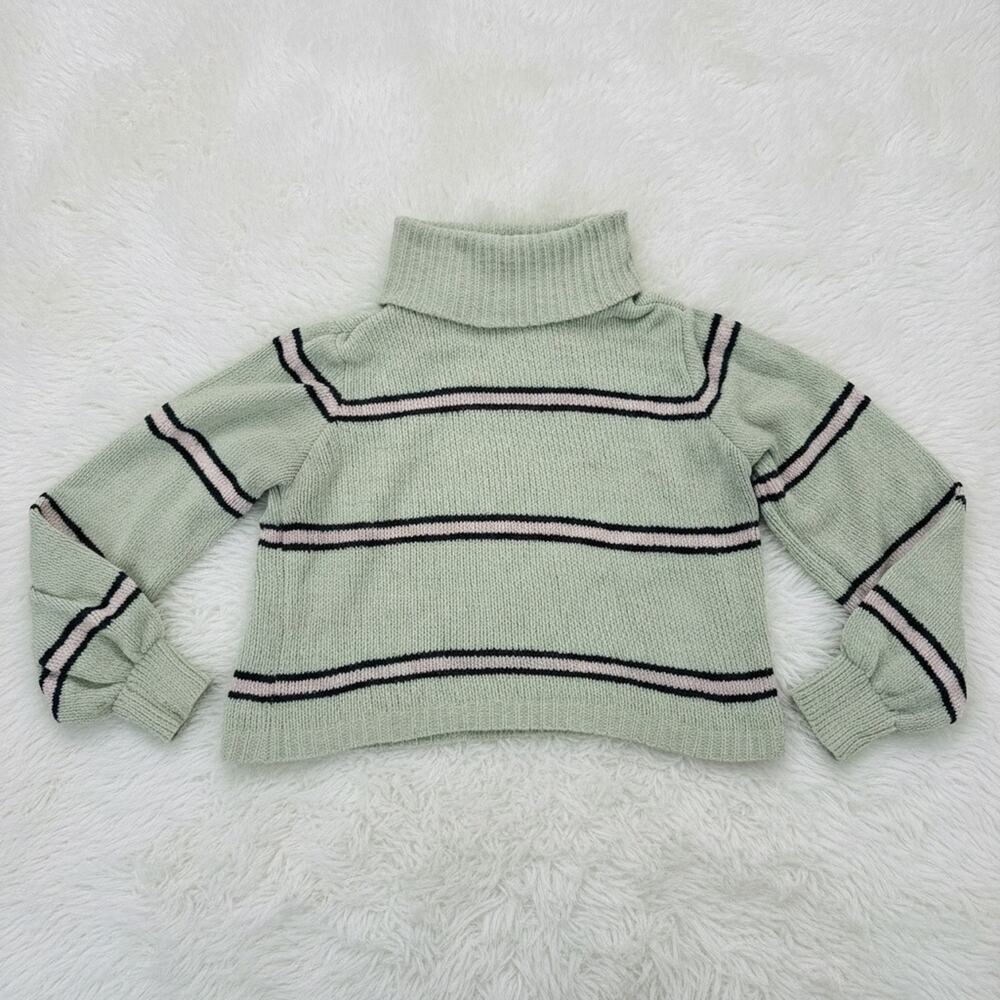 Wild Fable Women's Green Striped Turtleneck Crop Sweater - Size XL
b88
